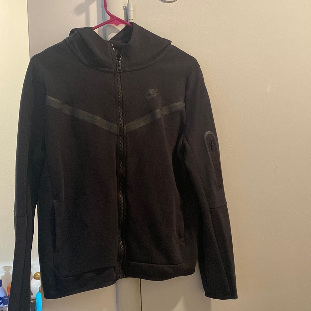 Black on black NIKE TECH ZIP UP